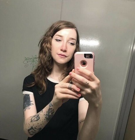 Basilstrawberry best actress photos