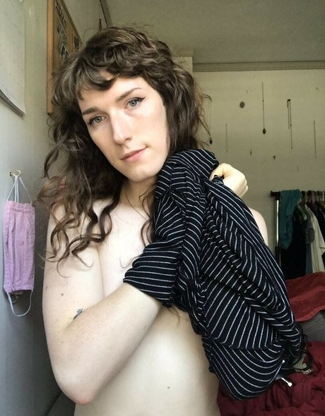 Basilstrawberry nudes actress pics