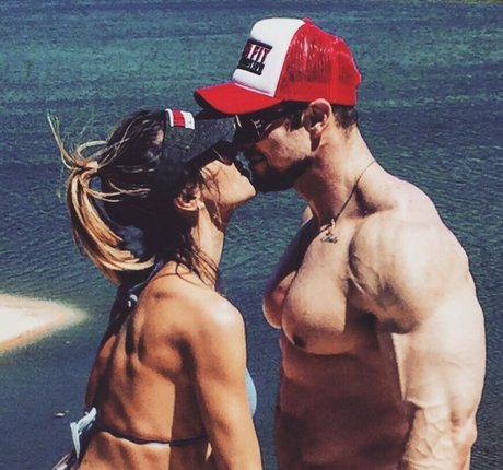 Roberta Carbonari Muzy nude pornstar img