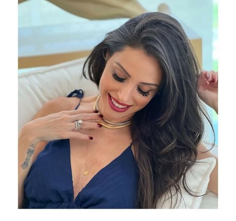 Roberta Carbonari Muzy pretty actress image