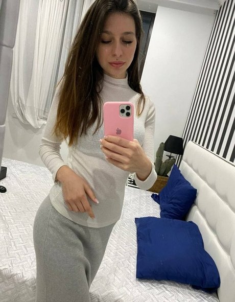 red hair onlyfans hd gallery