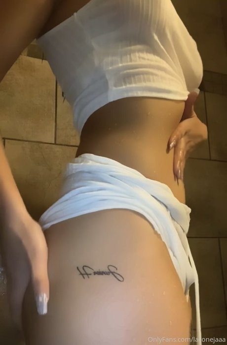 laconejaaa nude actress photos