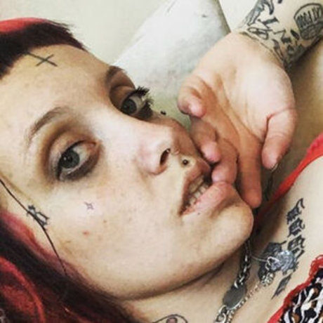 lilslitslut model hd photo