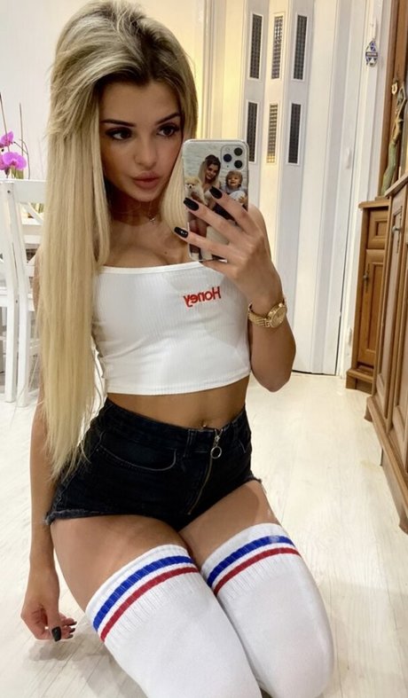 Justyna Jalowiecka pretty star galleries