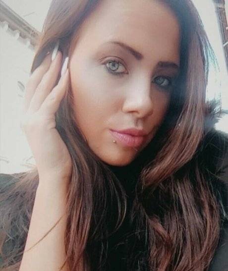 vivi2416 best model gallery