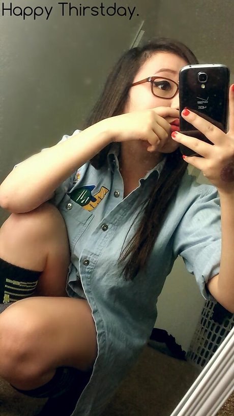 female popular onlyfans beautiful naked pic