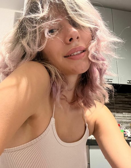 foreverSat nudes star gallery