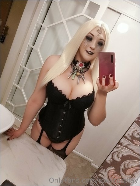 Roxii Cosplay best model archive