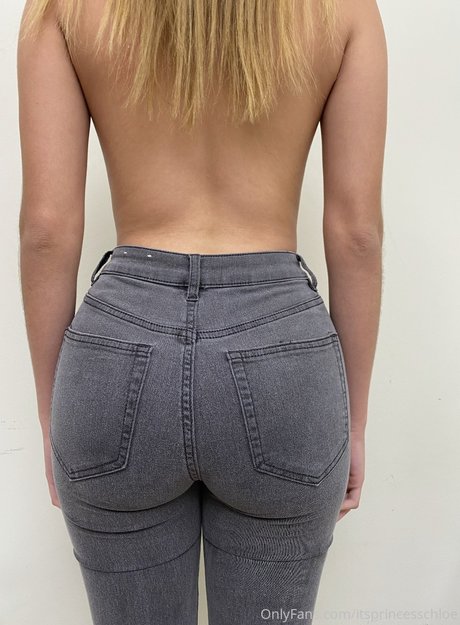 itsprincesschloe pornstar top picture