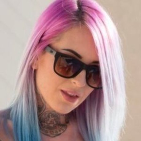 ItsLaika pornstar high quality photos