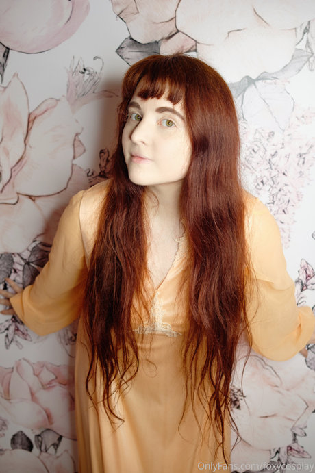 FoxyCosplay star nude gallery