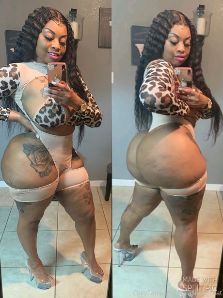 Splash model adult picture