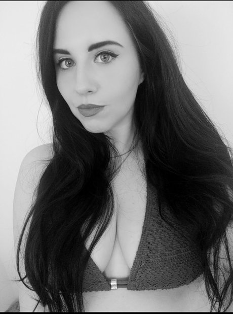 Louise daniellex naked actress photo