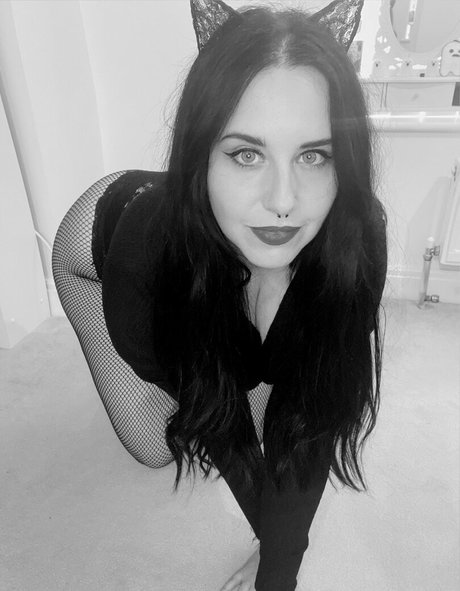 Louise daniellex best model pictures