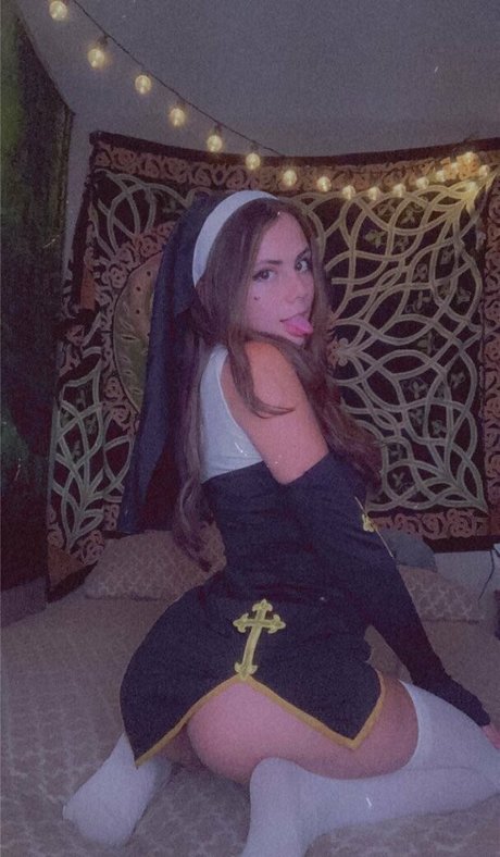 Skittii pornstar nude galleries