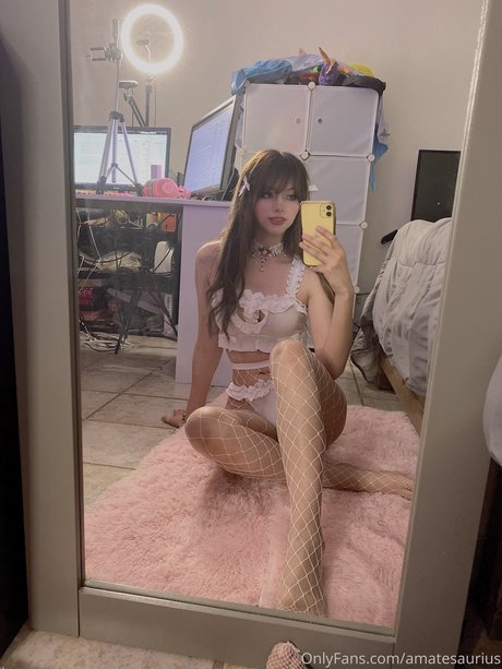 Amate Saurius art model img