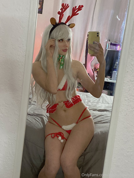 Amate Saurius model pretty pictures