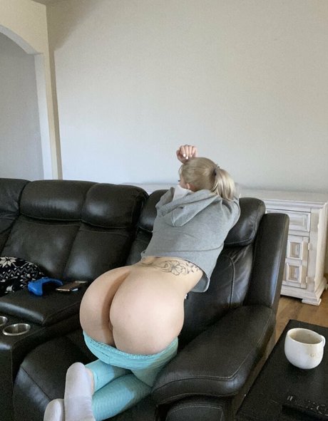 icequeen31 model adult pic