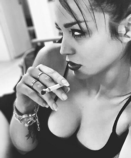 black kitty onlyfans xxx image