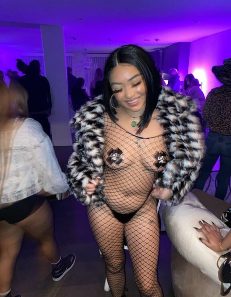 female popular onlyfans top galleries