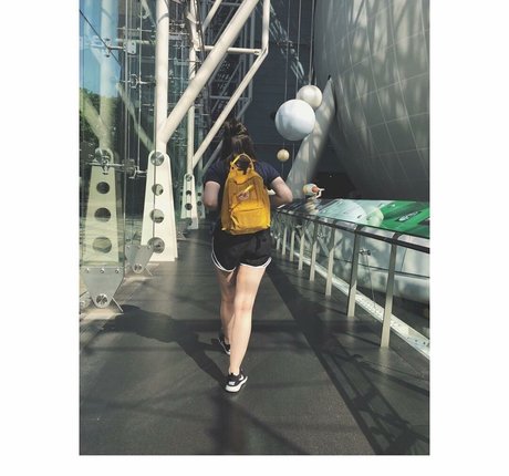 madelyn whitehead model top photo