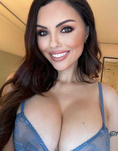 Krystle Lina porn actress photos