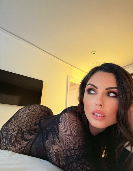 Krystle Lina star top galleries