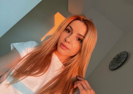 Bee elina star sex image