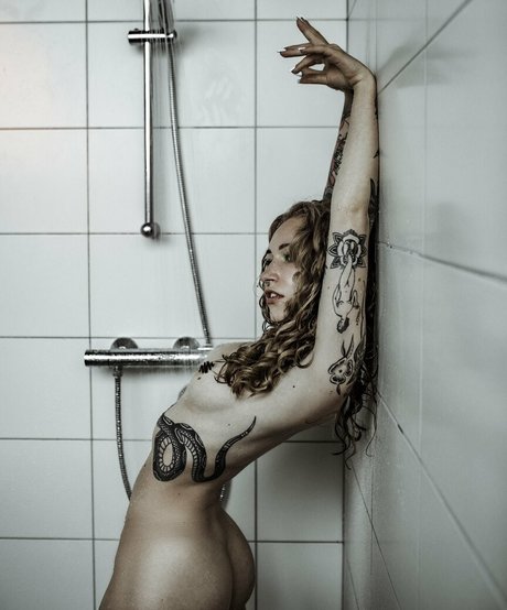 empressscarlett model perfect pictures