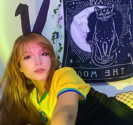 Veevtr actress pictures