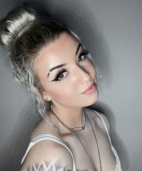 theenicolehammond nude actress galleries