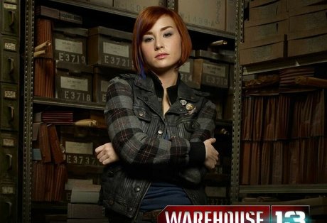 Allison Scagliotti model free images