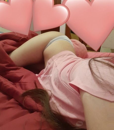 CutieBabySoo model pretty pic