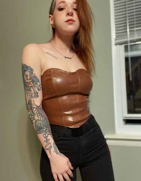 Becky May nude model pictures