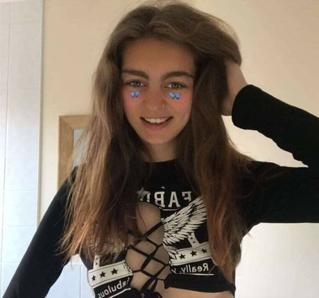 thick latina milf onlyfans xxx pic