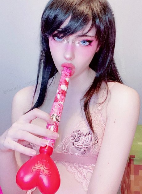 boople snoot sexy star photo