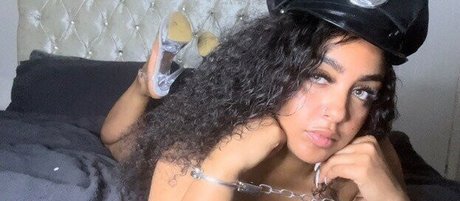 Stargirlsarah19x pornstar top photo