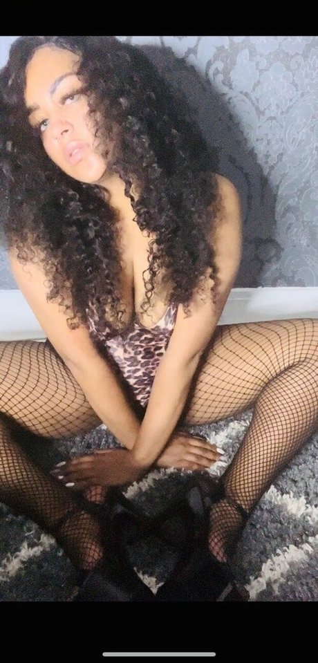 Stargirlsarah19x free actress photo