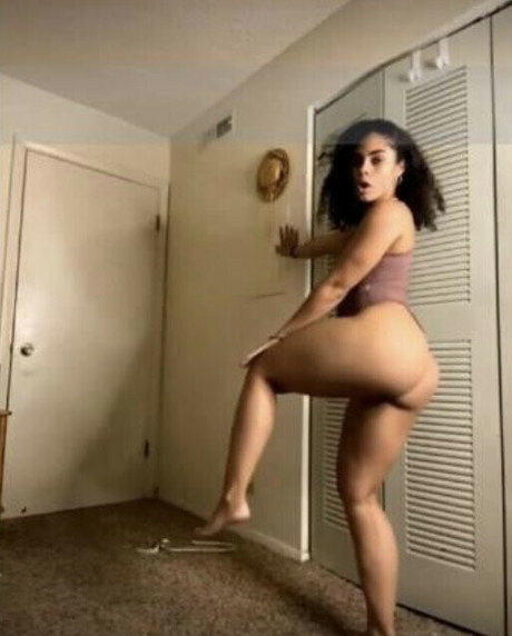 asian top onlyfans sexy nudes pic