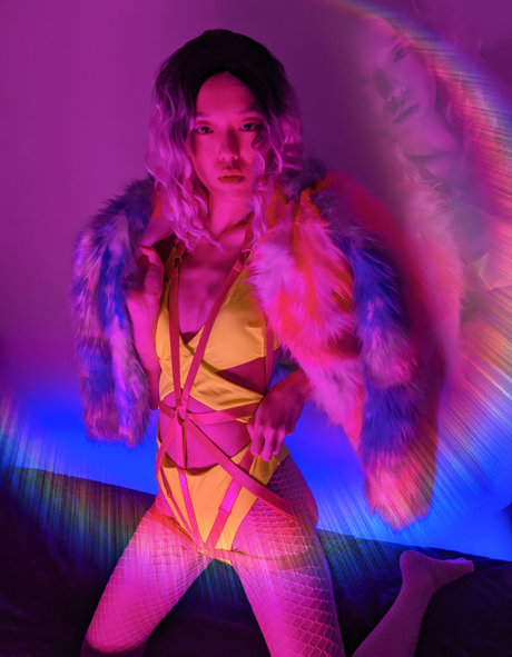 Colourmoichic model free galleries