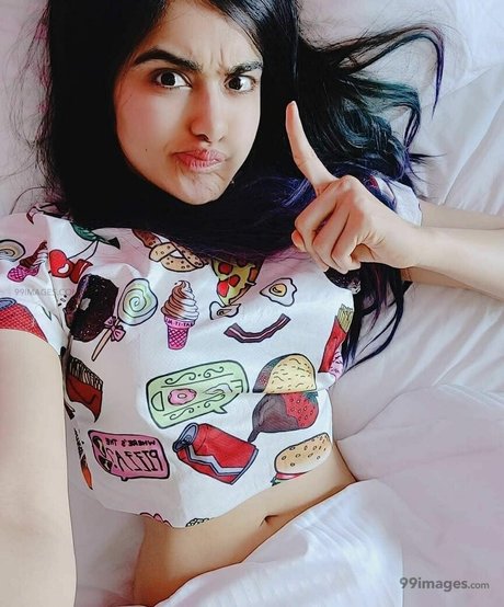 Adah Sharma art actress pic