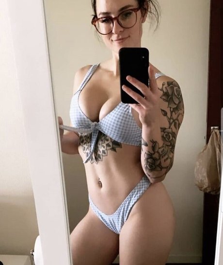 hairy legs onlyfans free xxx pic