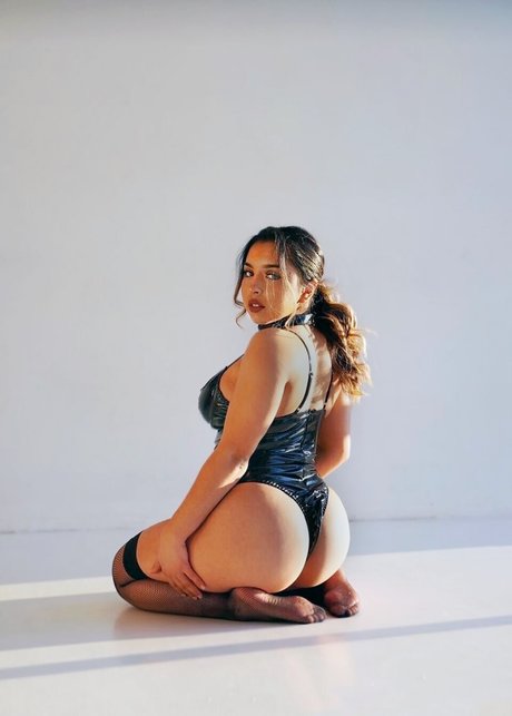 Prisymontoya beautiful pornstar pictures