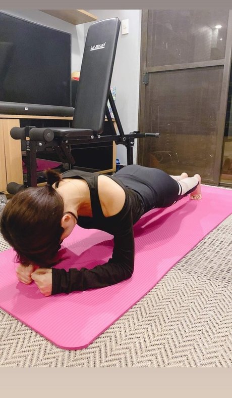 miholy model exclusive galleries