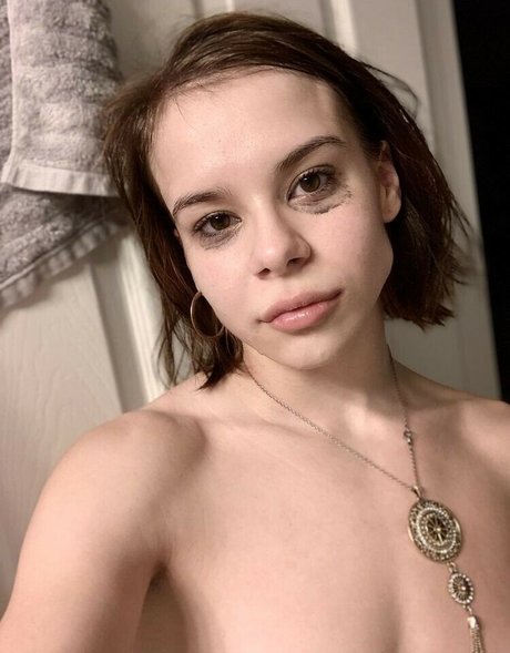 Roanoak top star photos