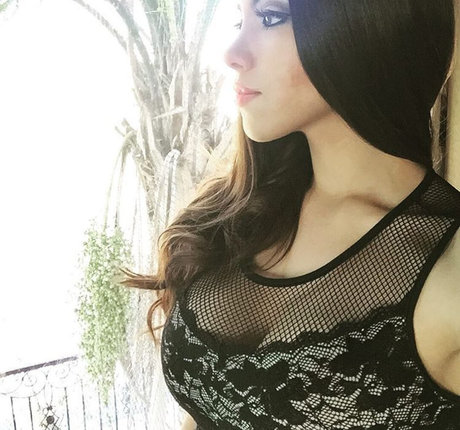 petite blonde milf onlyfans sex pictures