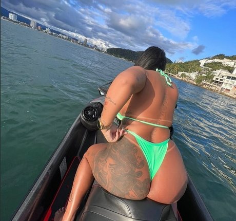 Mila Cristie free model img