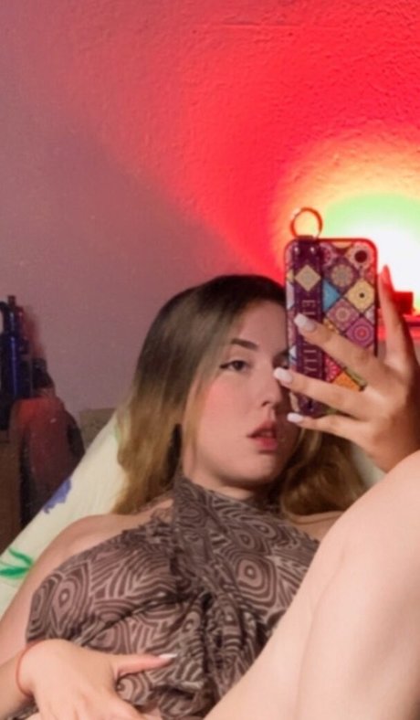 Karen De Lima exclusive model img