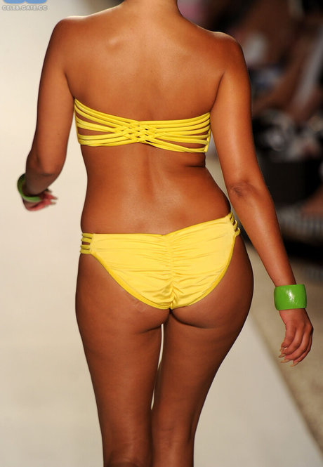 Adrienne Bailon hot star images