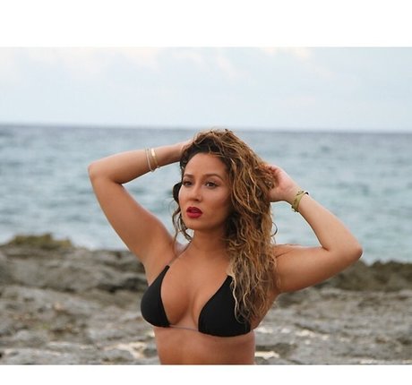 Adrienne Bailon pornstar hot pictures